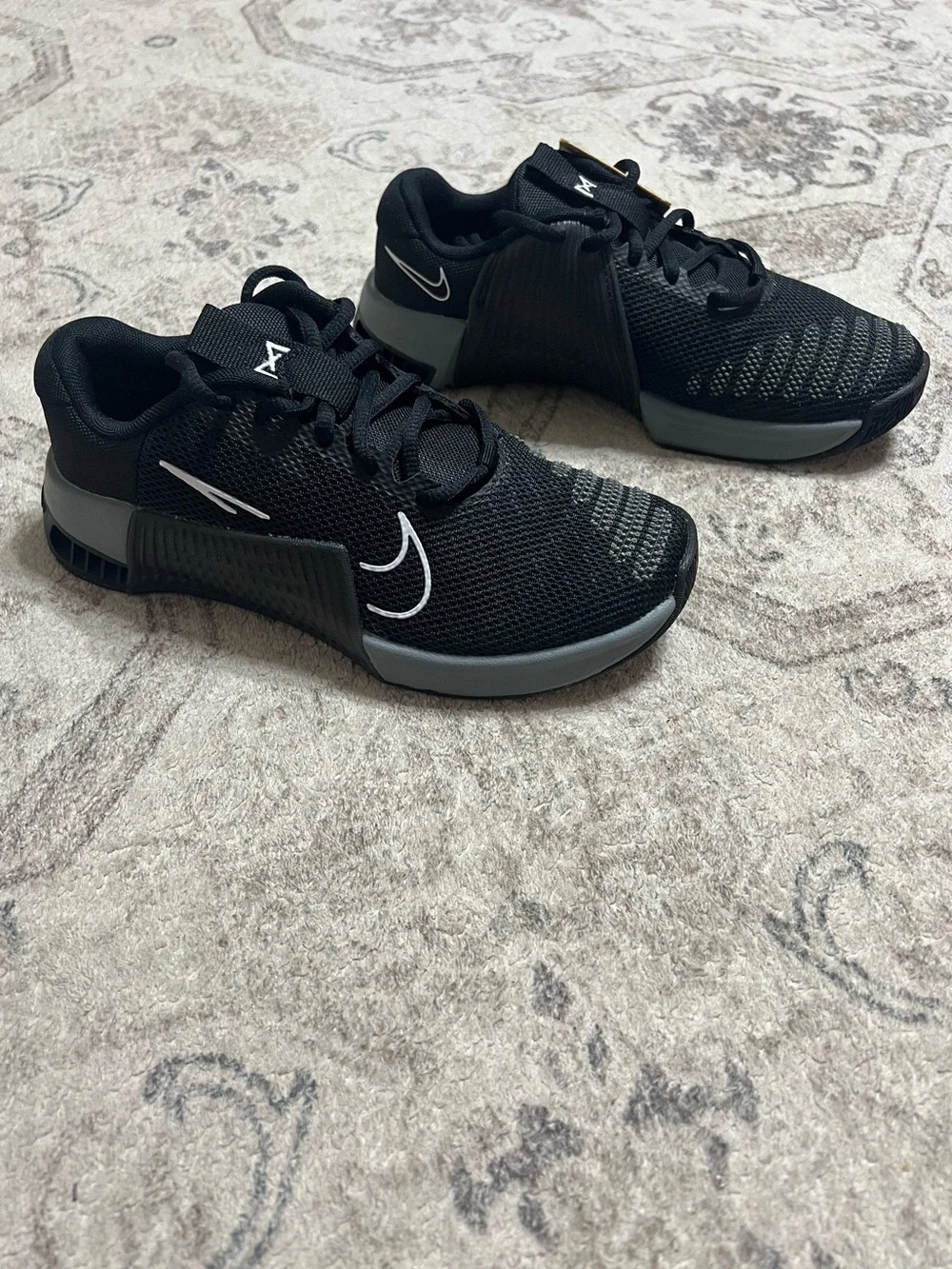 Nike Metcon 9 training shoes in the 